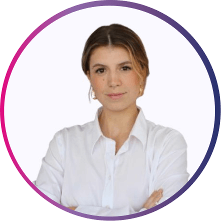 Violette B, cheffe de projet seo international